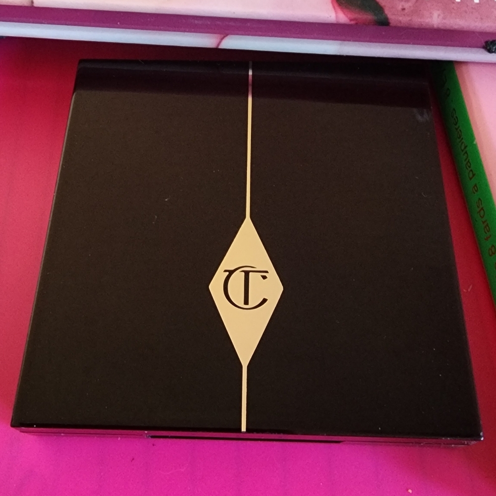 Charlotte Tilbury Eyeshadow Palette